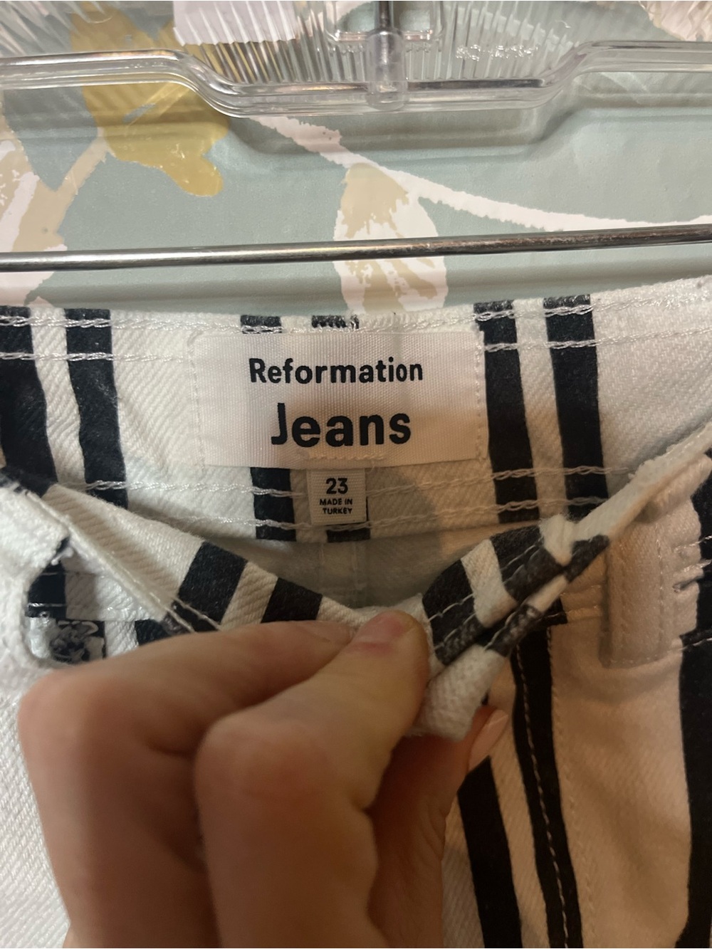 Reformation Logan Ultra High Rise - Wide Leg Striped Jeans - Size 23 - Picture 6 of 8
